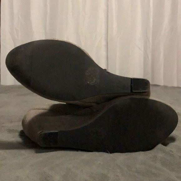 Women’s gray booties - Picture 3 of 4